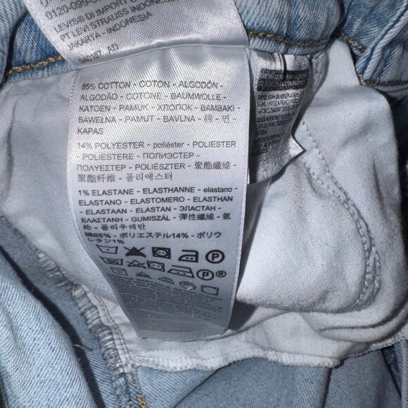 Levi’s High Waisted Crop Flare Jeans 16W Light Wash Plus Size Stretch Denim - Picture 4 of 8